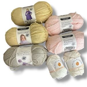 Lot of 7 Skeins Impeccable & Snuggly Wuggly Acrylic, Charisma Bulky, PeacheNEW
